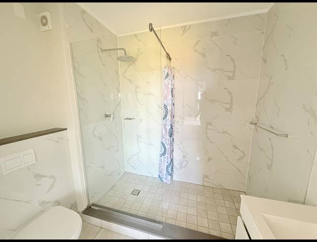 3 BEDROOM APARTMENT TO LET IN IZINGA